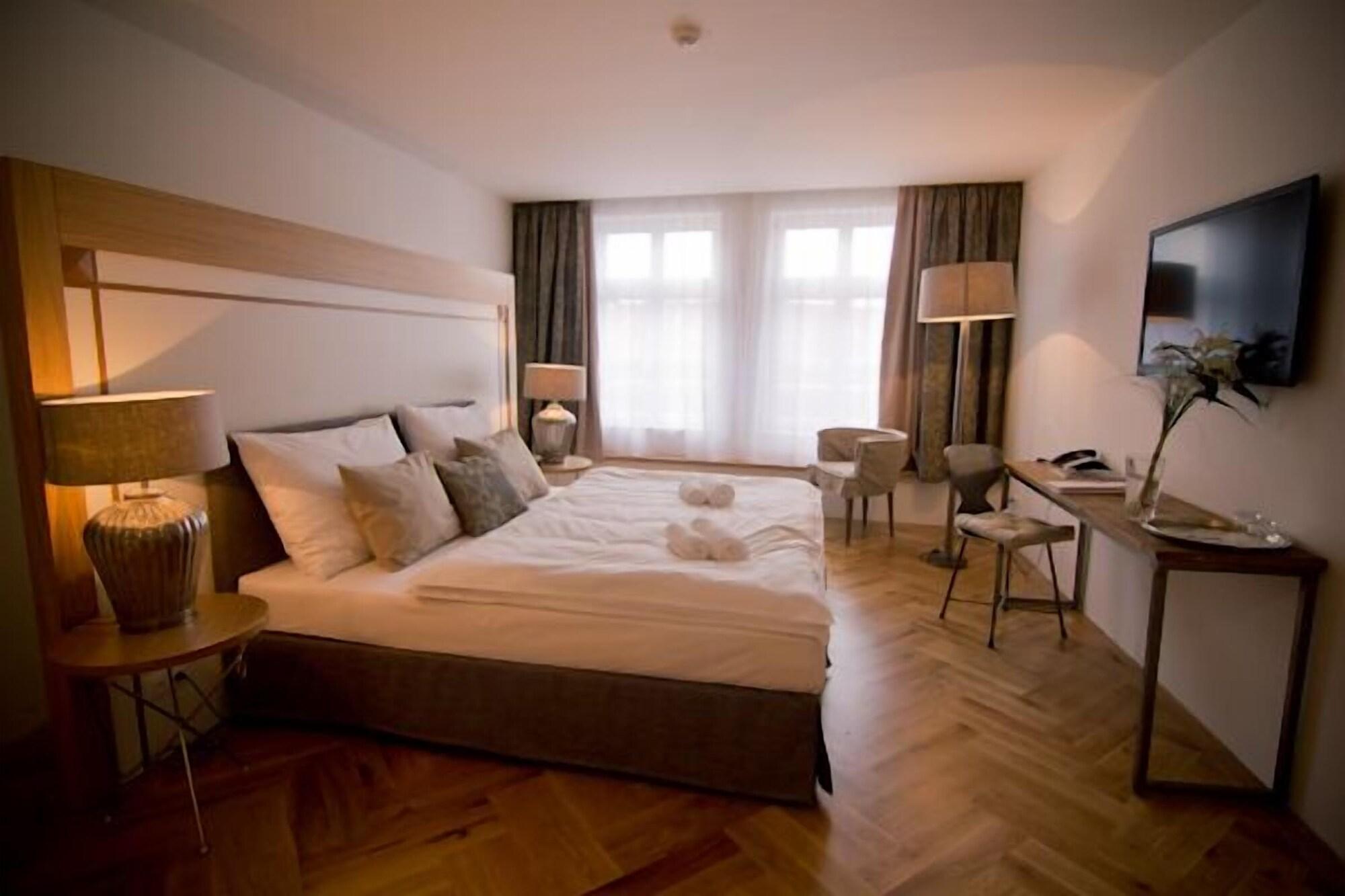 Jungmann Hotel Prague Ngoại thất bức ảnh